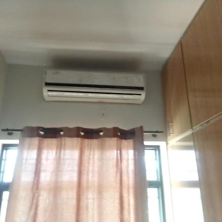 Newly Renovated Guesthouse Islamabad Esterno foto